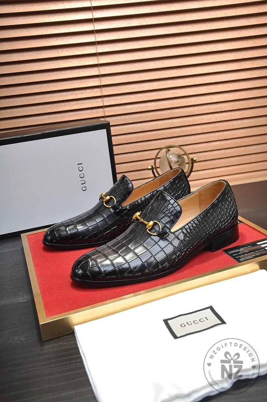 Gucci Black Leather Horsebit Loafers for Men, Luxury Slip-On Dress Shoes 1 Gucci Black Leather Horsebit Loafers for Men, Luxury Slip-On Dress Shoes